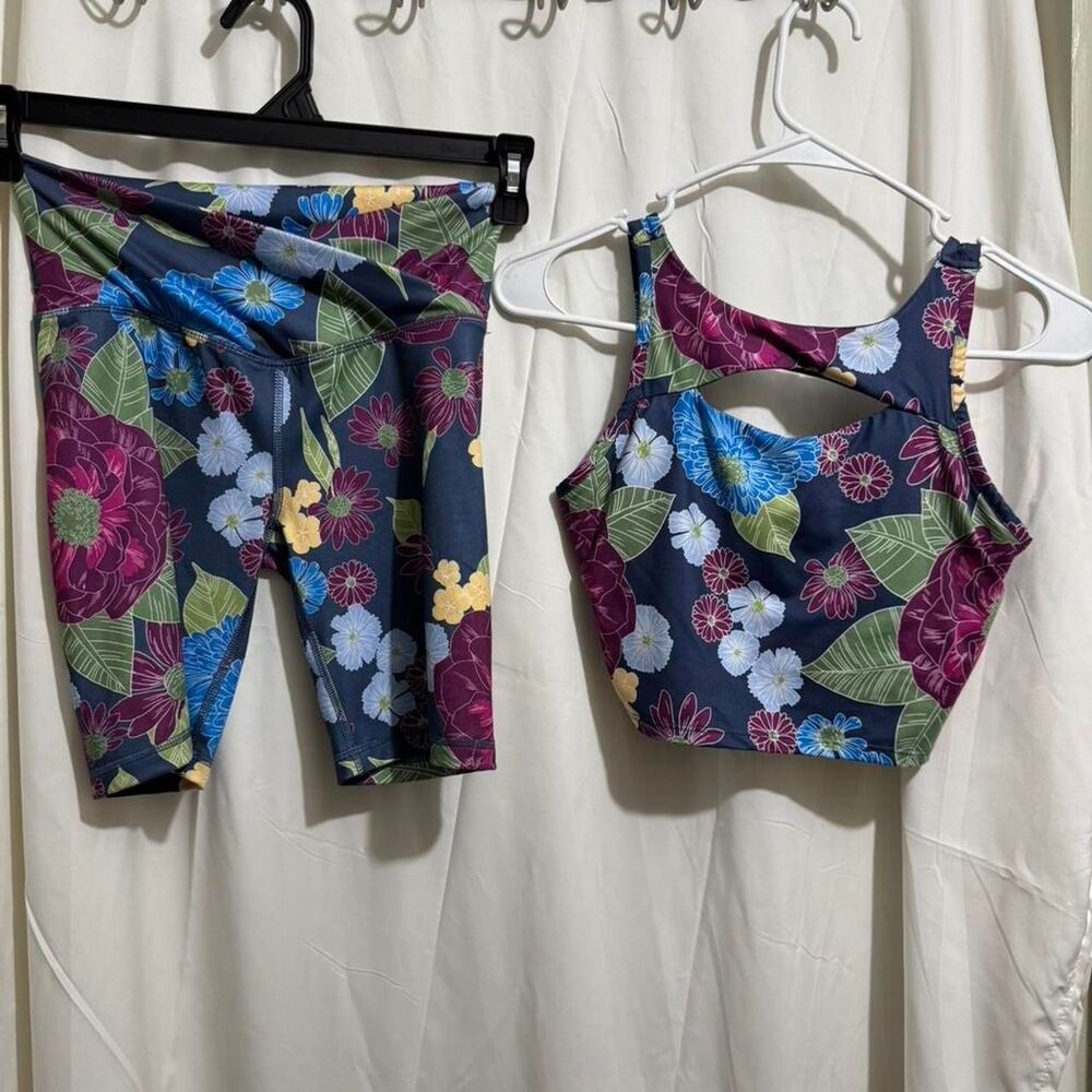 Women's Sports bra and shorts set